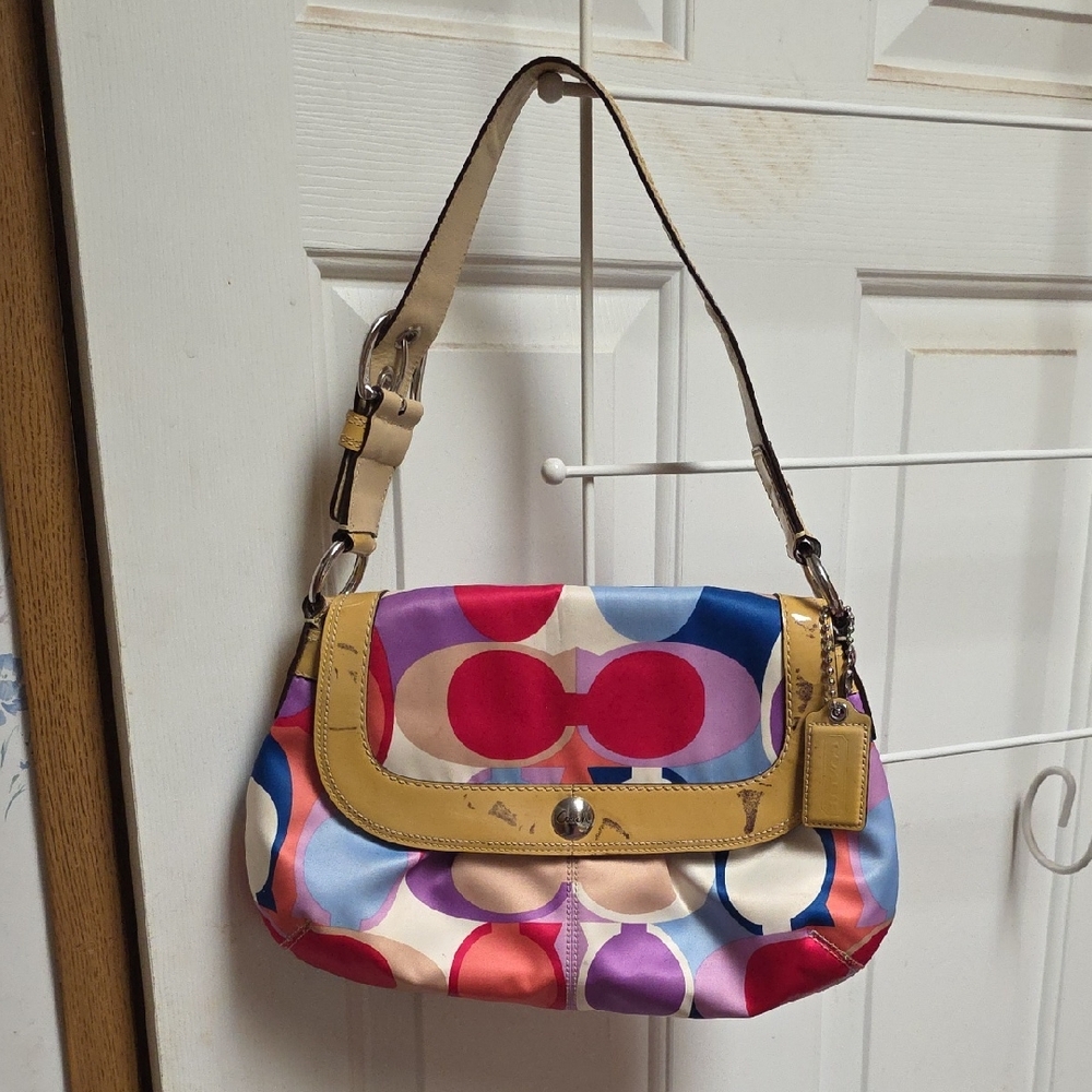 Coach Multicolor Patterned Shoulder Bag With Flaw
